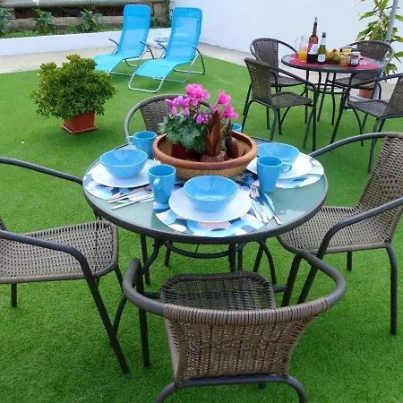 One Bedroom With Sea View Furnished Terrace And Wifi At 4 Km Away From The Апартаменты